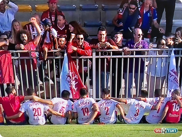 שחקני רובי שפירא בסיום (ערוץ הספורט)